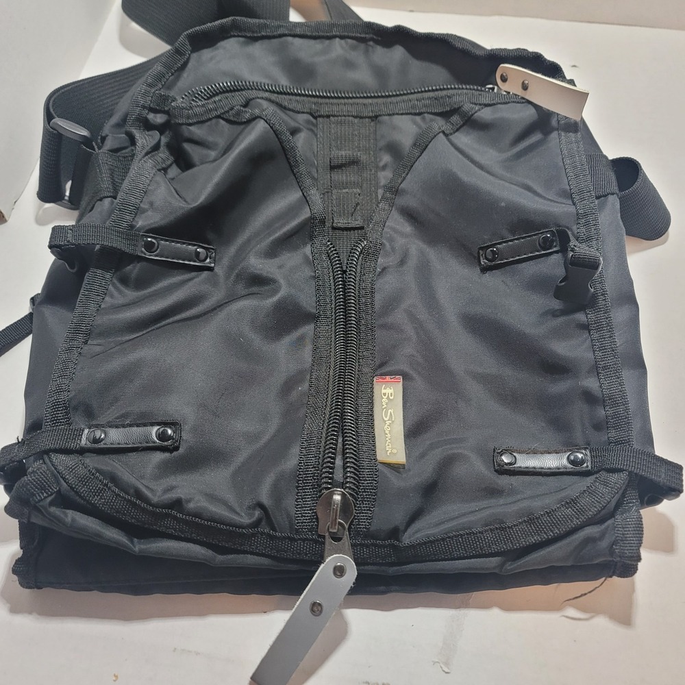 Ben Sherman Black Small  Commuter Messenger Bag/Backpack  with Adjustable Strap